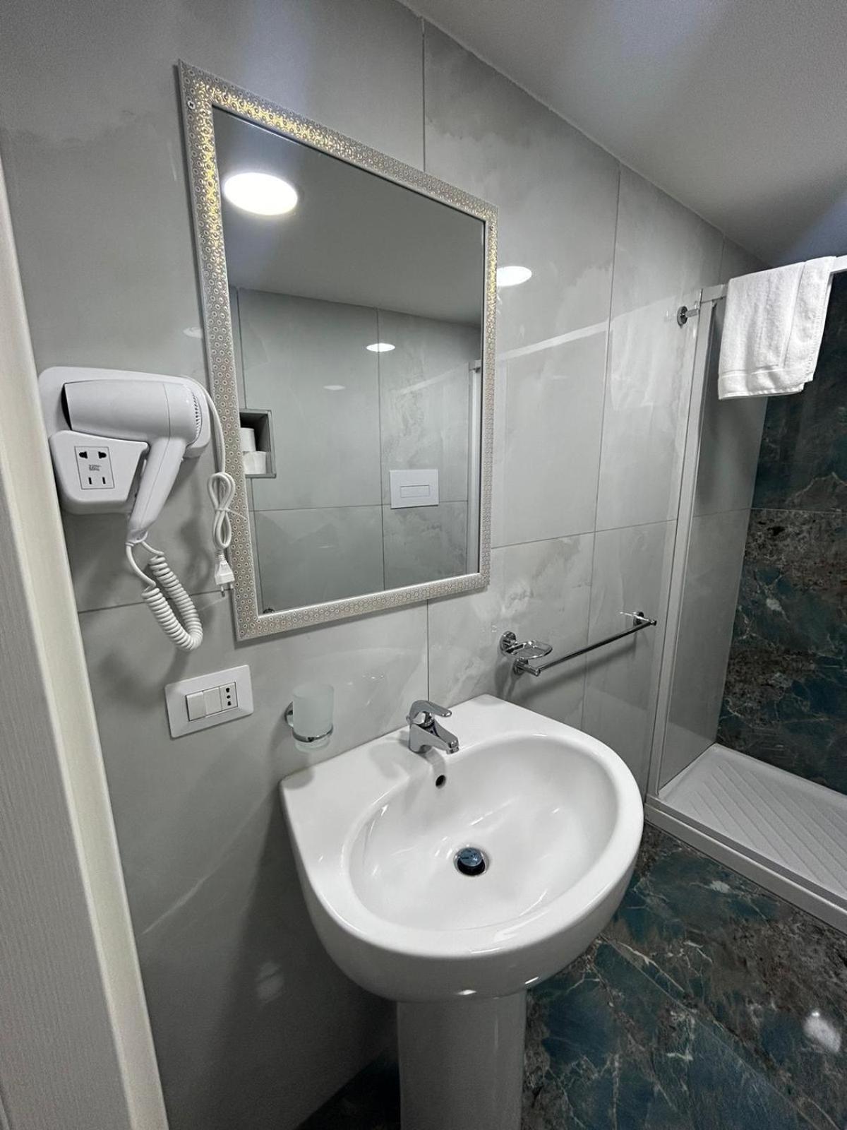Chiara Luxury Home Napoli Bagian luar foto